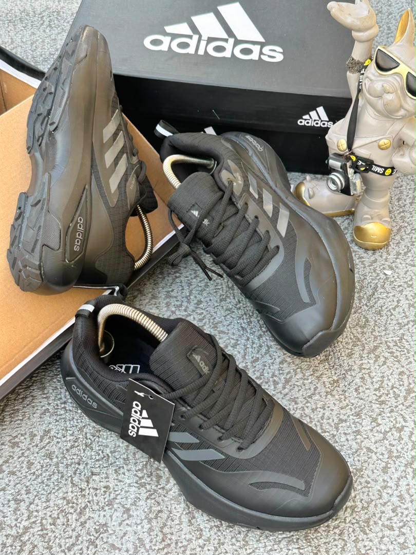 Adidas Gore-Tex Unisex Running Sneakers — image 2