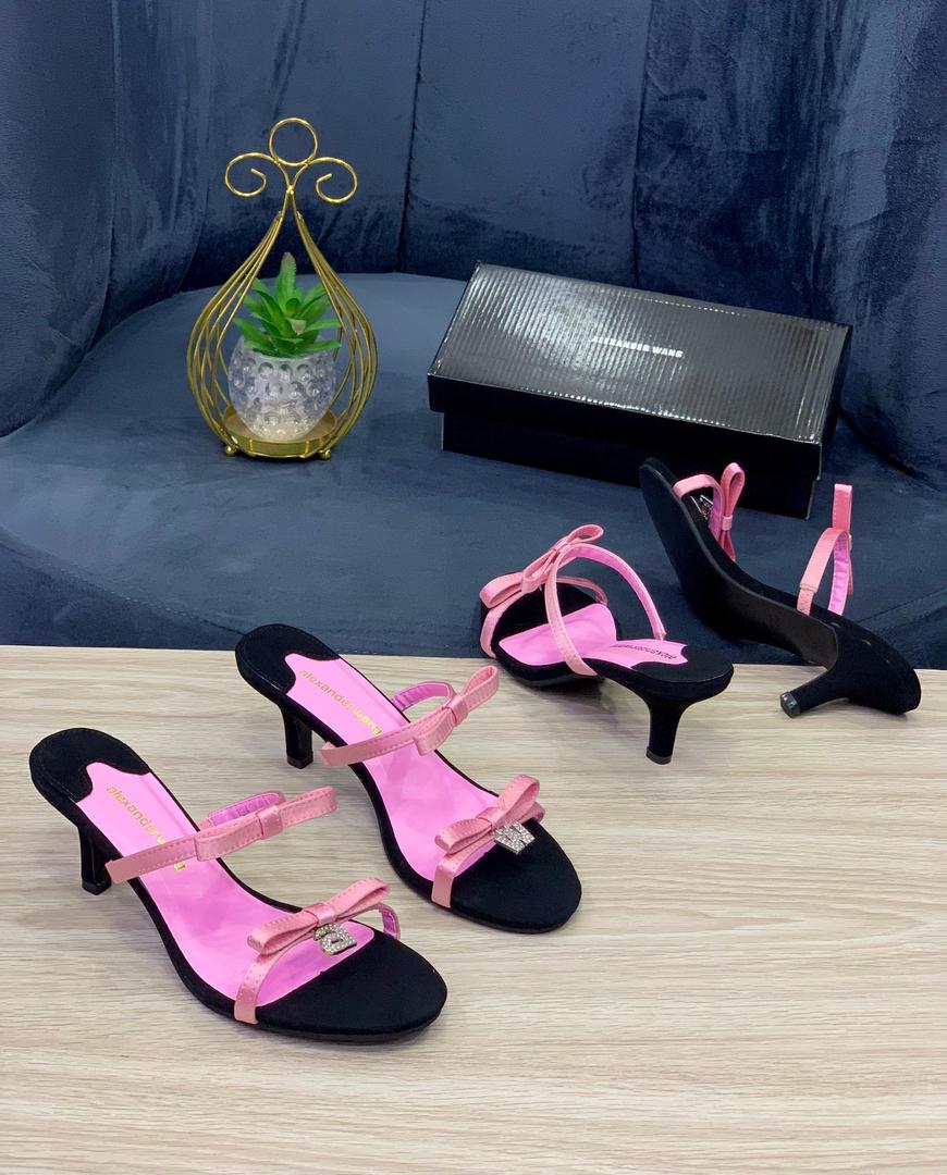 Bow-Detail Kitten Heel Sandals with Crystal Logo — image 3