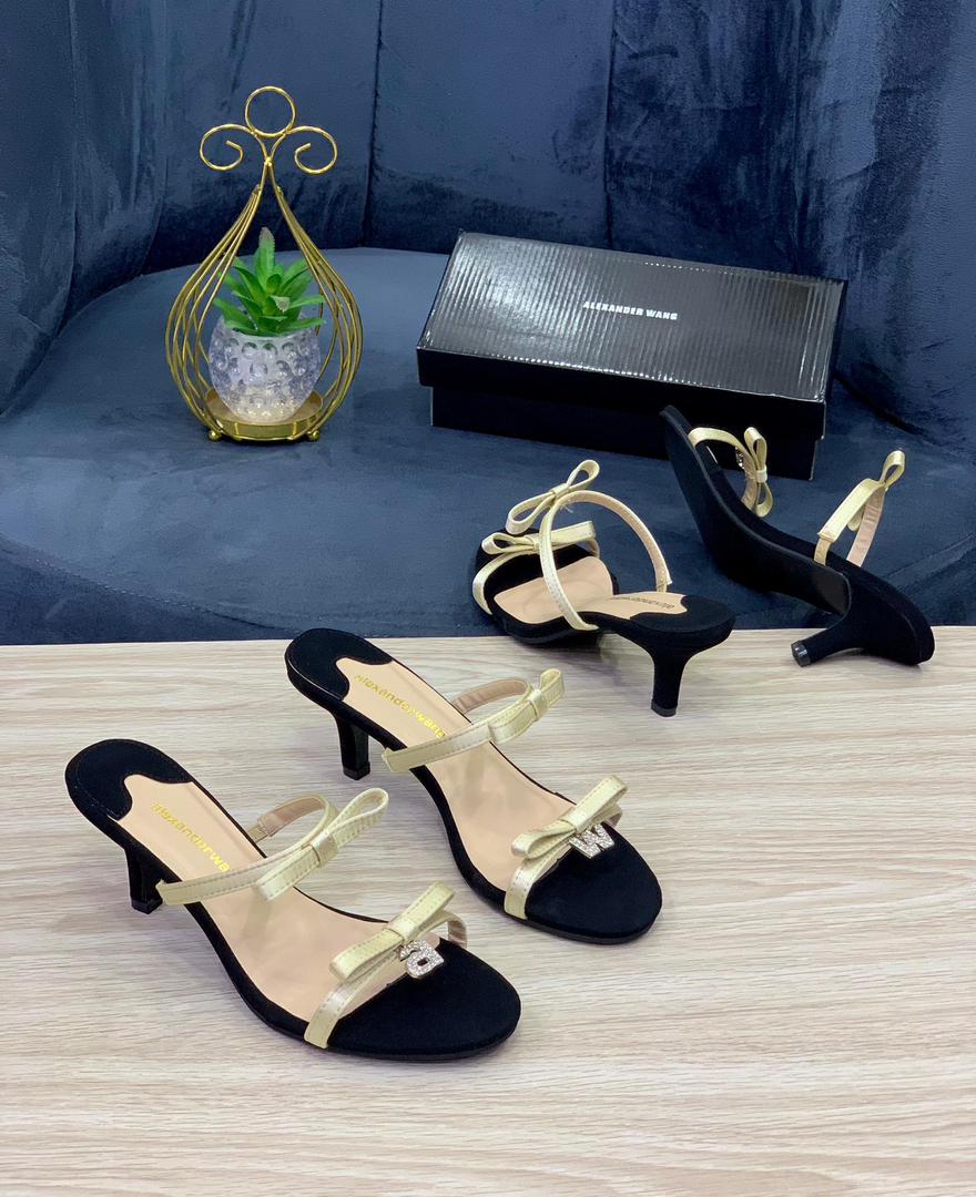 Bow-Detail Kitten Heel Sandals with Crystal Logo — image 4