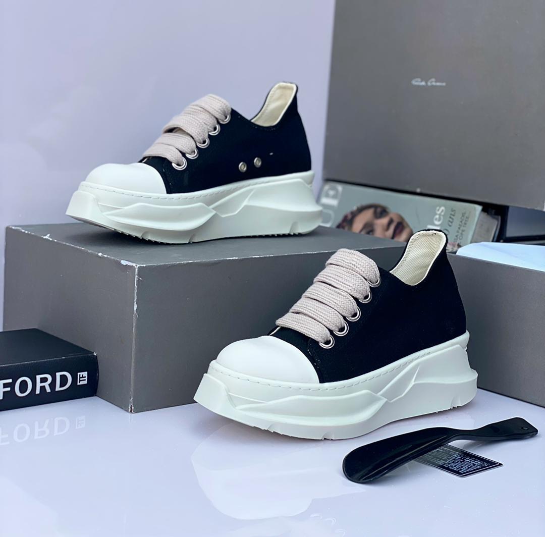 Chunky Platform Low-Top Canvas Sneakers — image 1