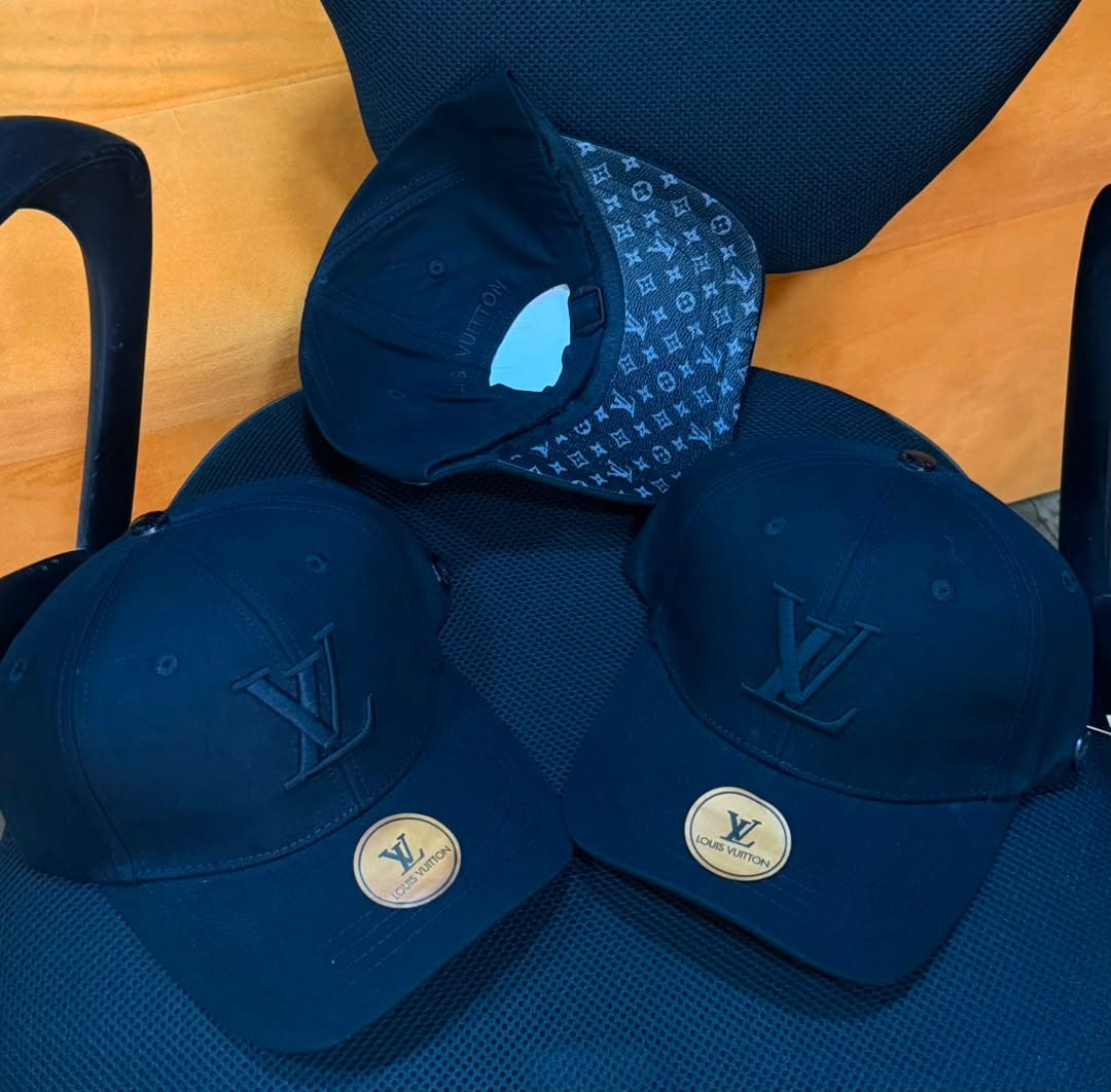 Designer Logo Trucker Caps – Blue Streetwear Collection — image 3