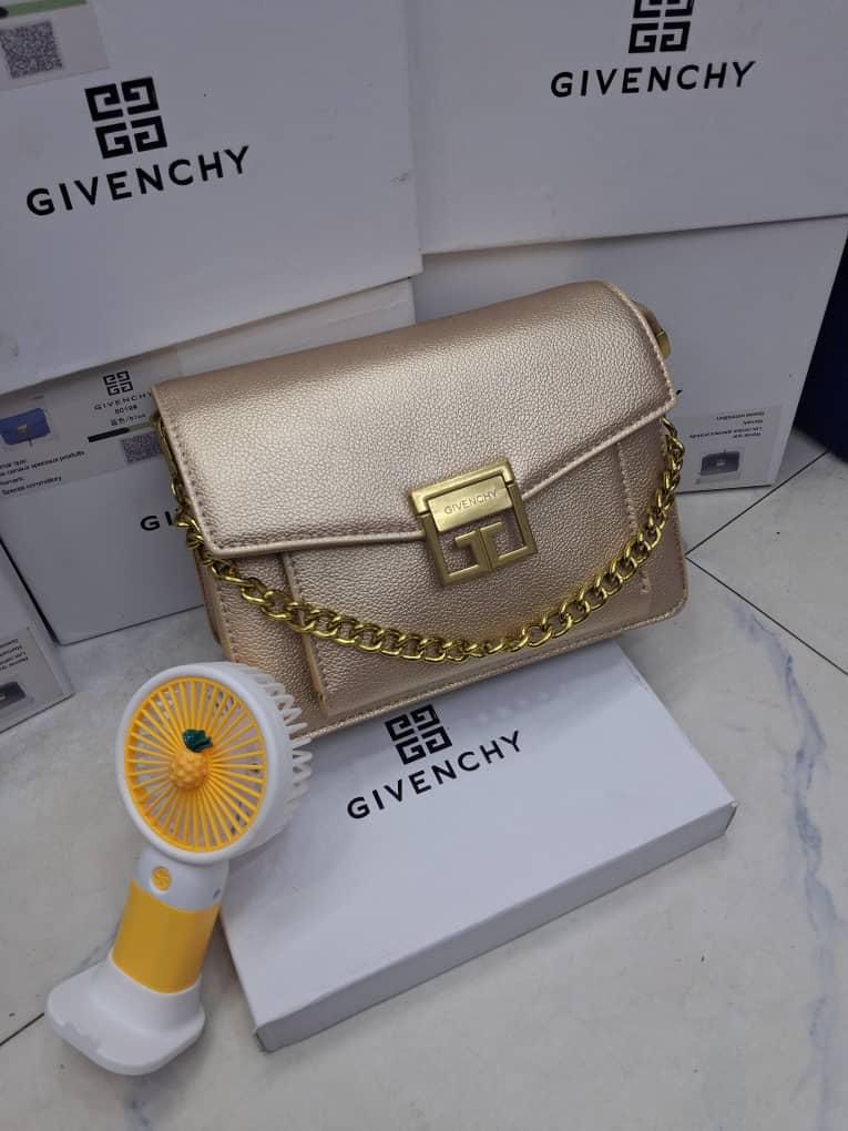 GV3-Style Chain Strap Crossbody Bag – Multi Colours with handbag fan — image 4