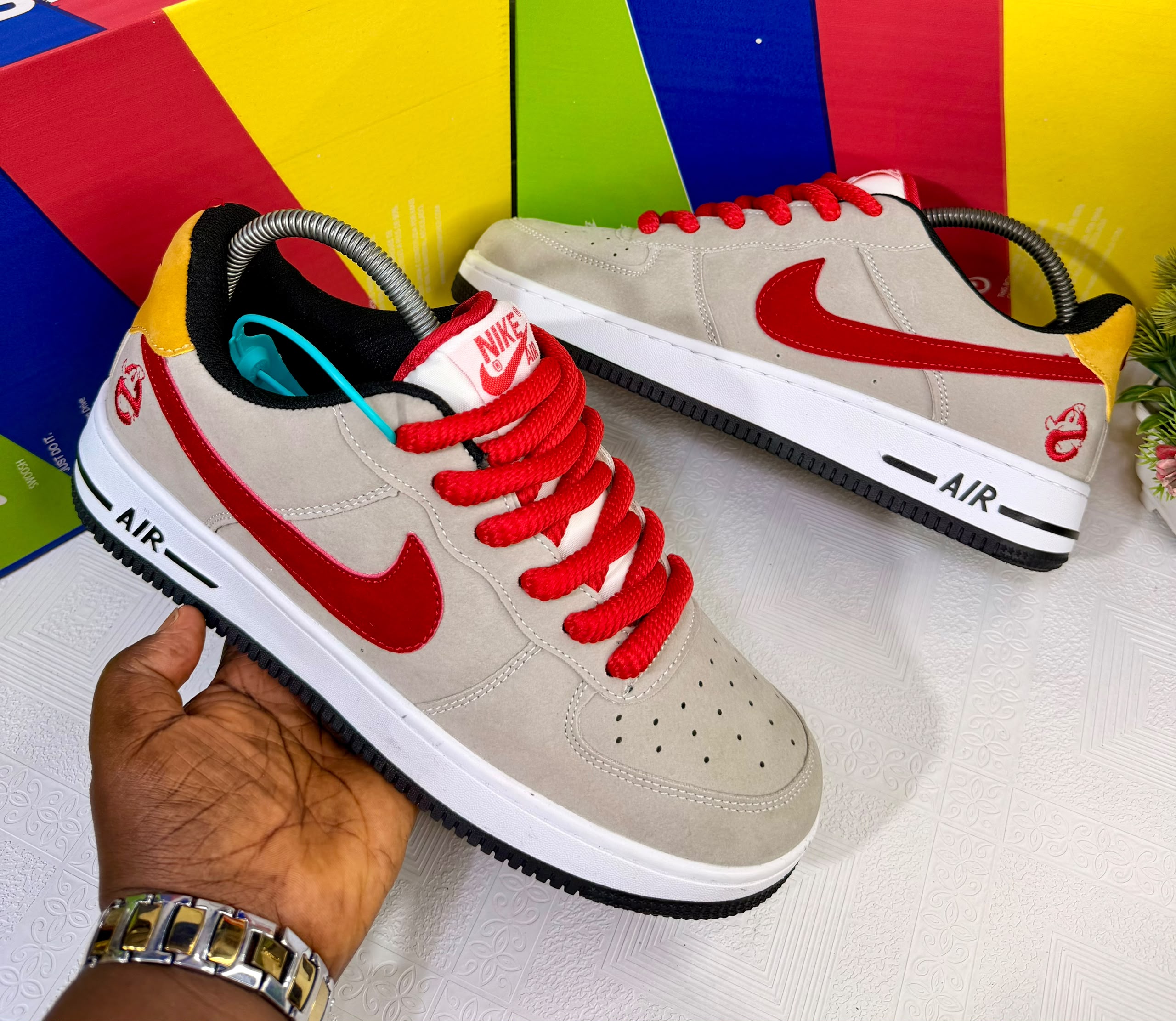 Low-Top Custom Graphic Sneakers with Rope Laces — image 4