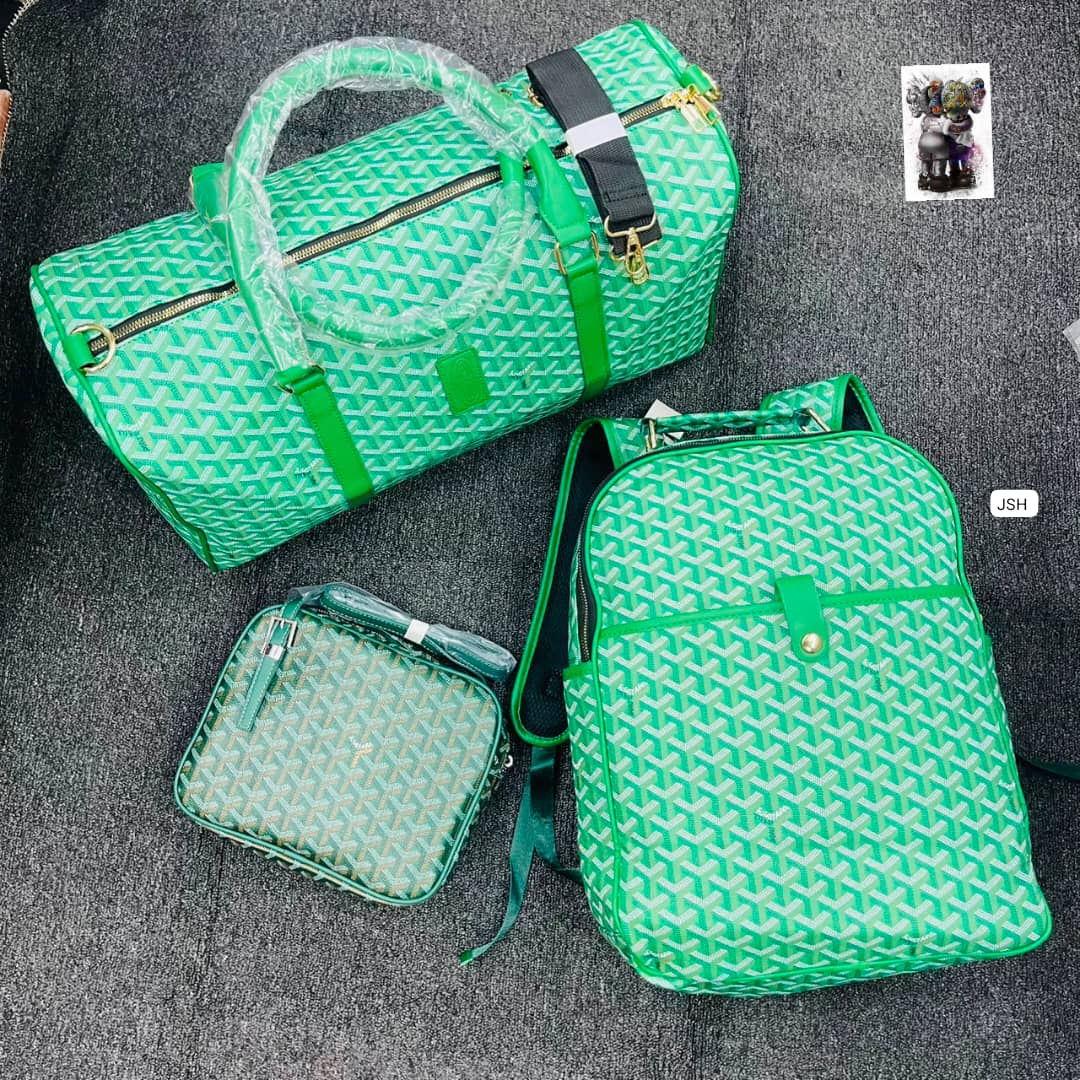 Luxury Chevron Pattern 3-Piece Travel Set – Premium Duffle Bag, Backpack & Crossbody Toiletry Pouch — image 4