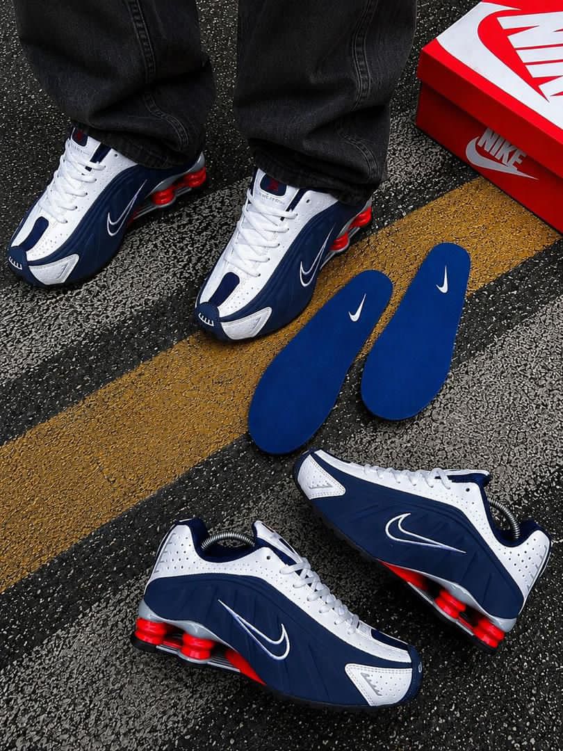 Nike Shox R4 "USA" Men's Sneaker — image 4