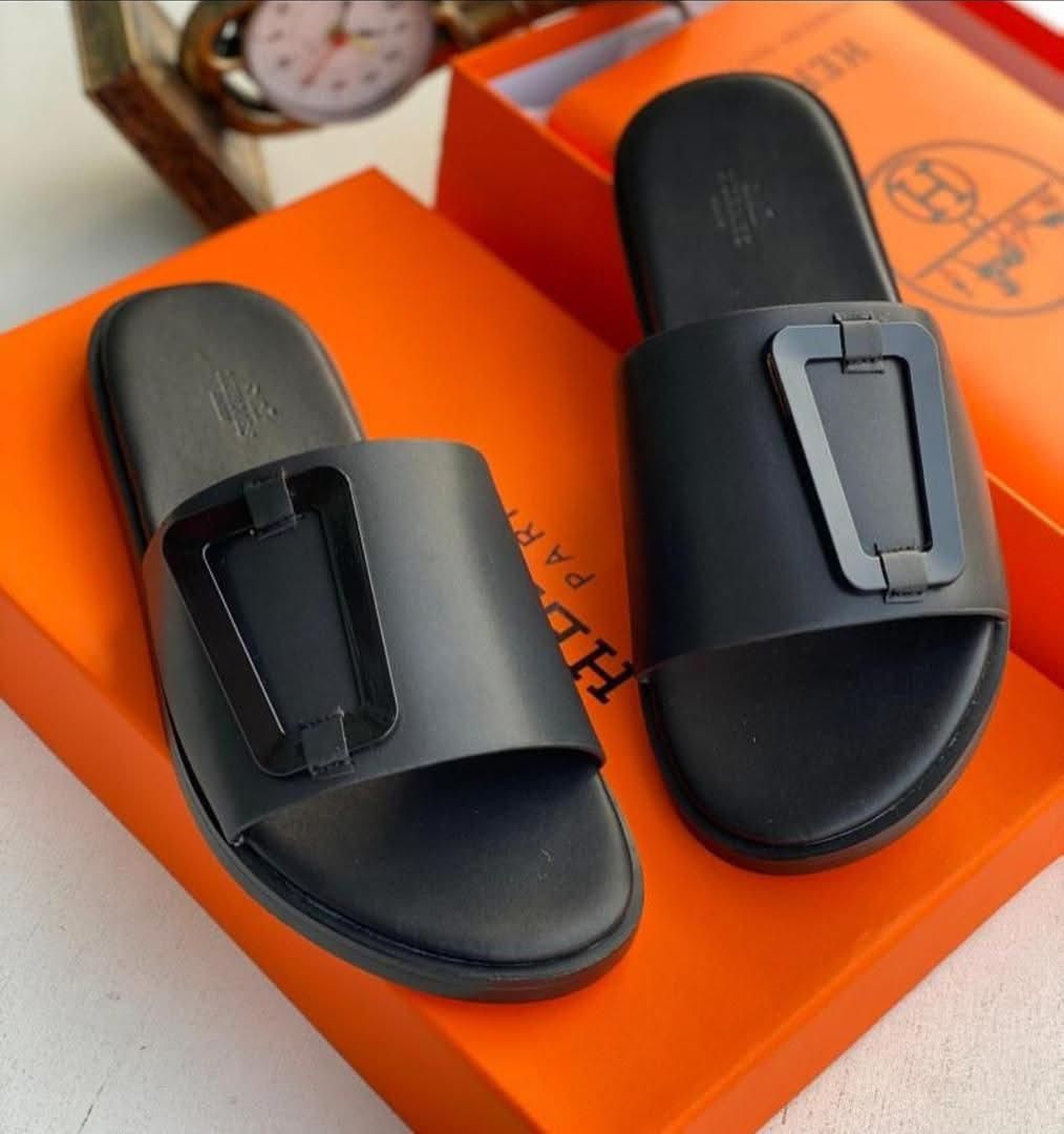 Premium Men's Matte Leather Slide Sandals with Hardware Accent — image 2