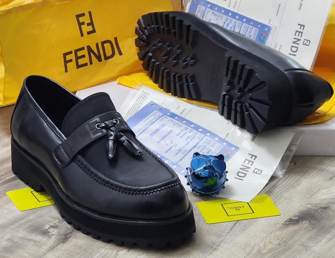 Tassel Loafer in Polished Leather with Lug Sole