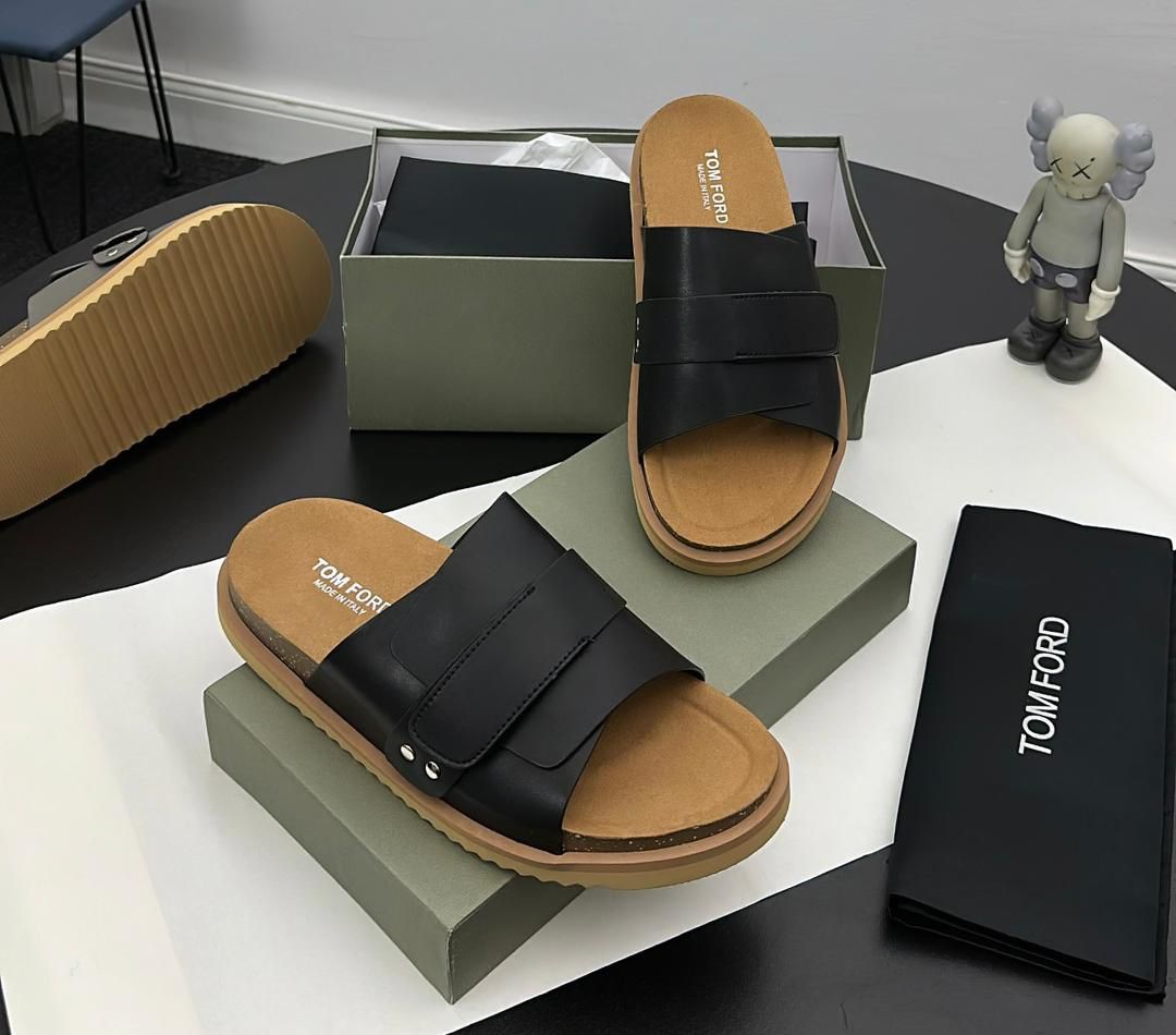 TOM FORD Men's Premium Leather Slide Sandals